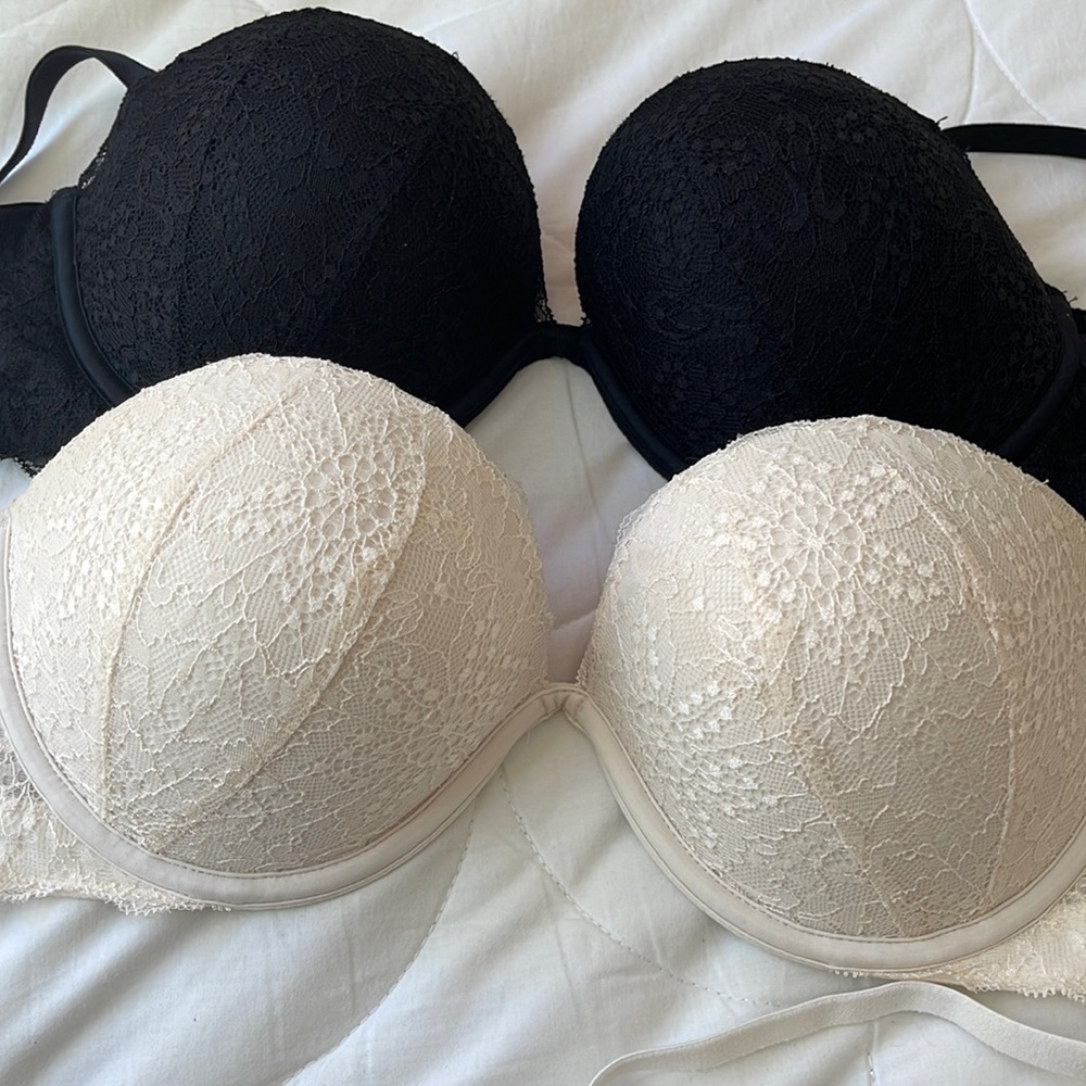 2 like new Victoria’s Secret lace multi-way PINK black and cream bras